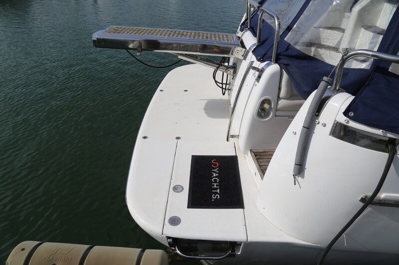 Image courtesy of JD Yachts Azimut 42   