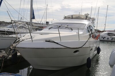 Azimut 42   