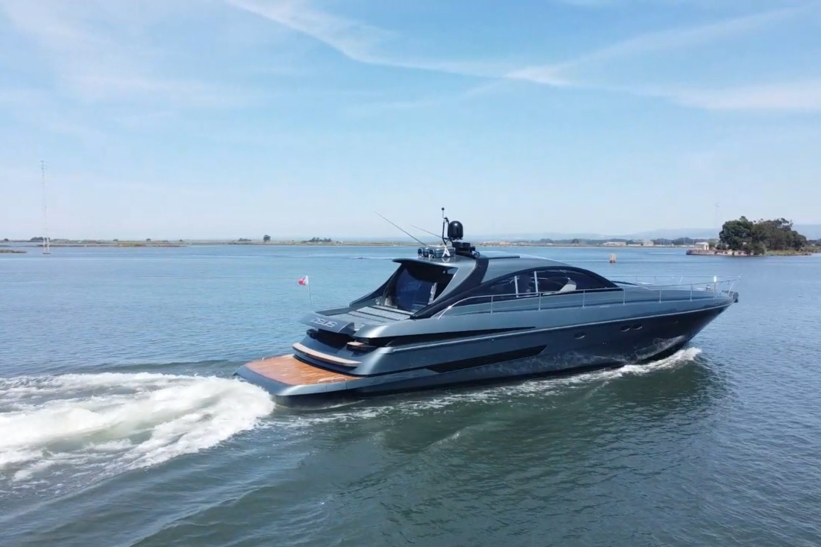 Pershing 65 Limited à vendre