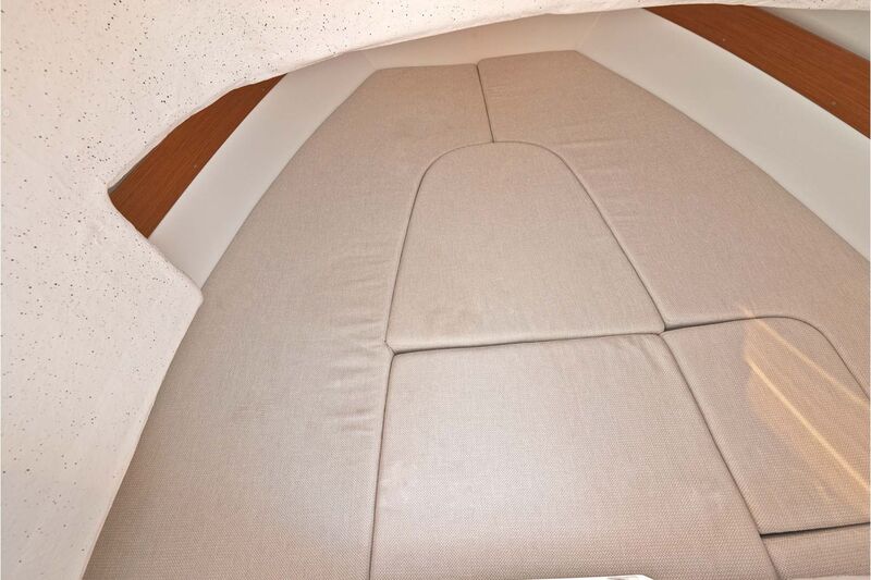  Jeanneau Cap Camarat 5.5 WA - Series 2