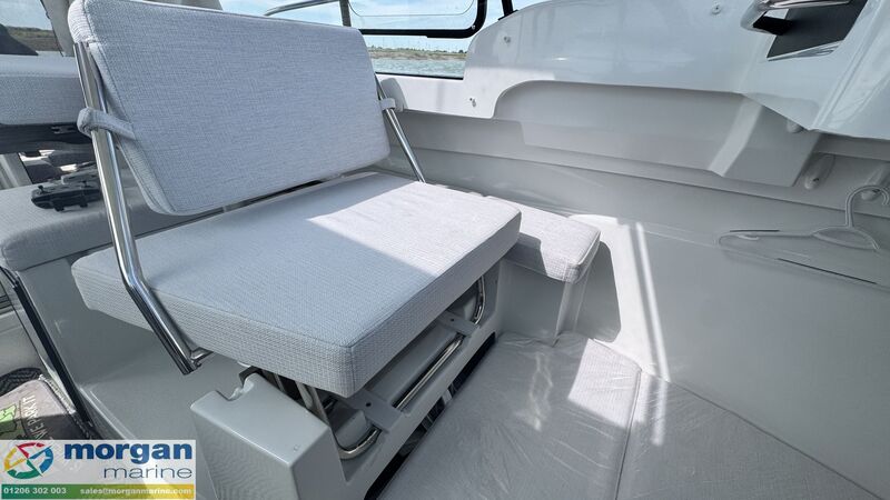  Jeanneau  Merry Fisher 695 Series 2 