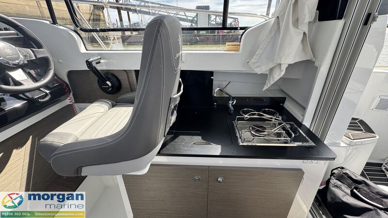  Jeanneau  Merry Fisher 695 Series 2 