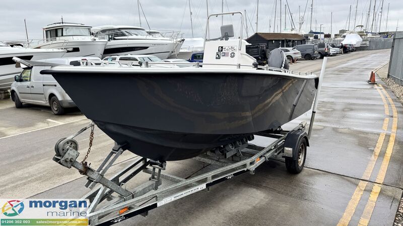  Atlantis  16 centre console