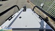  Axopar  28 Cabin