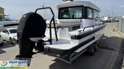  Axopar  28 Cabin