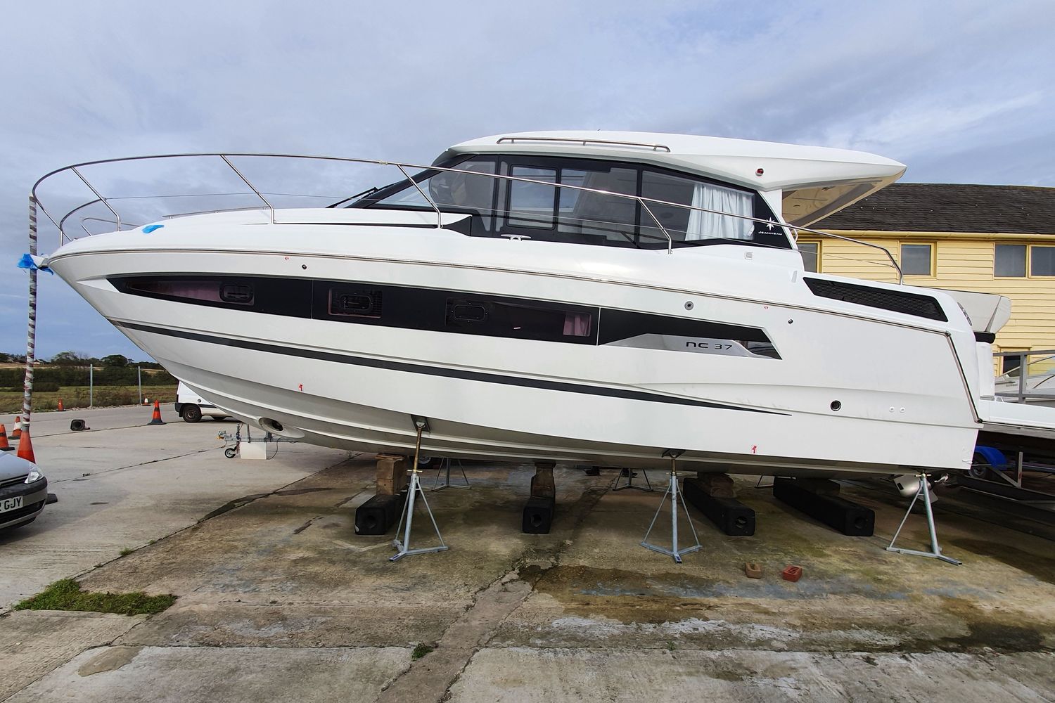 Jeanneau NC 37 à vendre