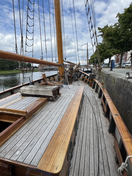 Dawartz Schoneryacht LA PALOMA 31 Dawartz Schoneryacht 18m