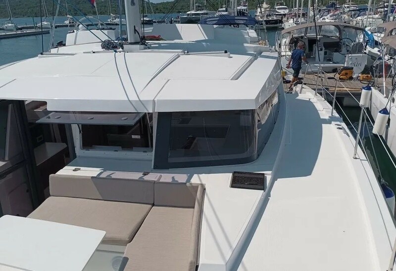 Bali 4.2_6 Catana Bali 4.2