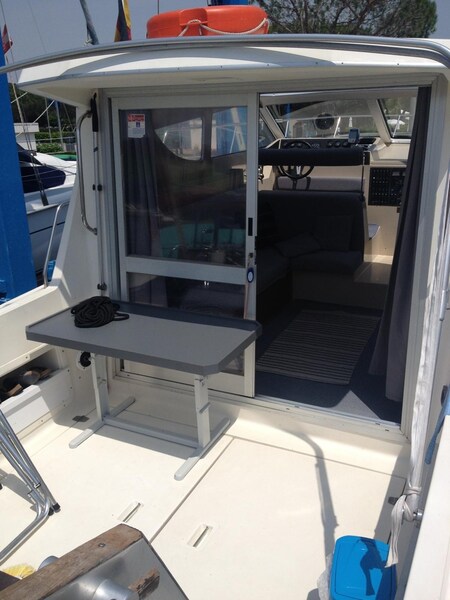 2b0da116-aff0-46be-b2a4-3ad2794c2792 Azimut AZ 32