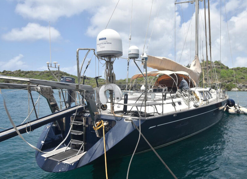  OYSTER 80 Deck Saloon