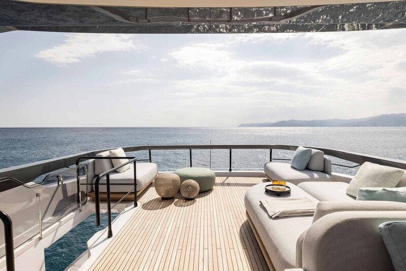  Azimut 72
