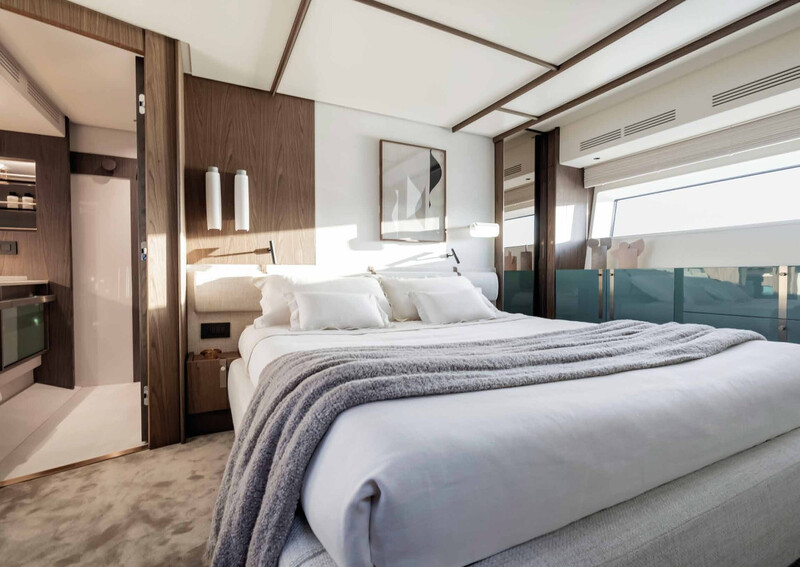  Azimut 72