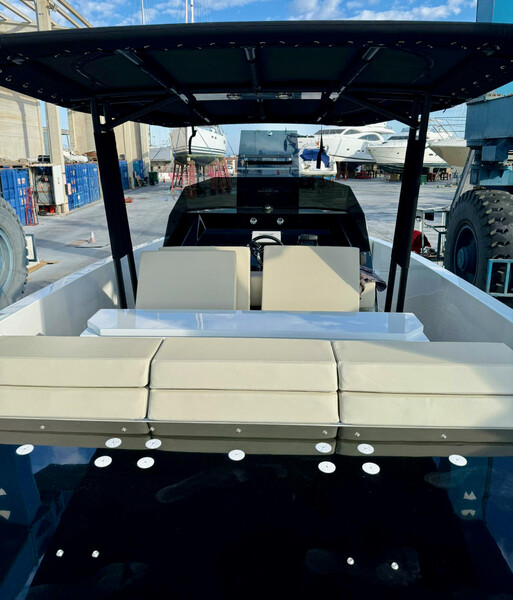  De Antonio Yachts D28 Open