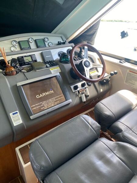  RIVIERA MARINE 4400 SPORT YACHT