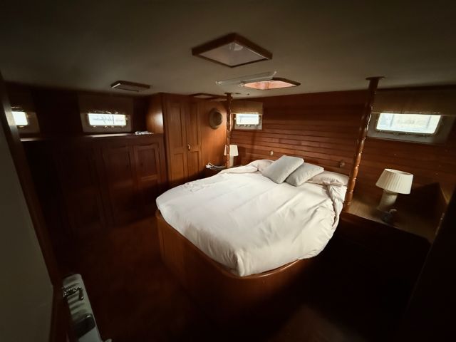  KONG AND HALVERSEN HK ISLAND GYPSY 44