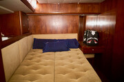  OYSTER 80 Deck Saloon