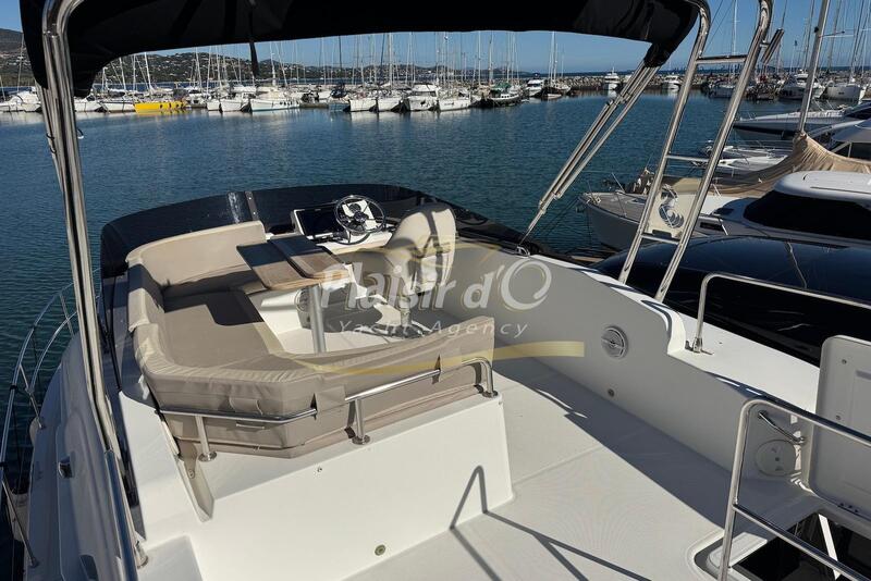Beneteau Swift Trawler 35 Beneteau Swift Trawler 35