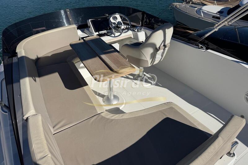 Beneteau Swift Trawler 35 Beneteau Swift Trawler 35