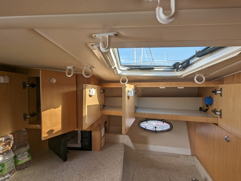 Tiara 3500 Open galley detail Tiara Yachts 3500 Open