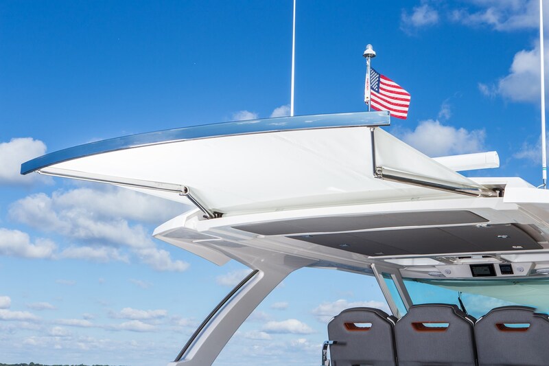 Tiara 38 LS cockpit sunshade Tiara Yachts 38 LS