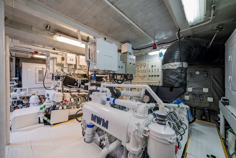 Aquarius IV Engine Room CBI Navi CBI 35
