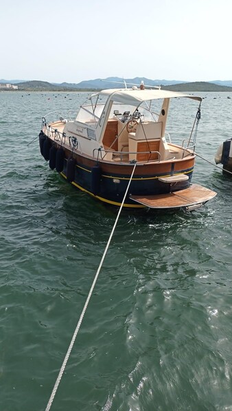 Apreamare 750 premiere dame-48 Apreamare APREA 750 MIDCABIN