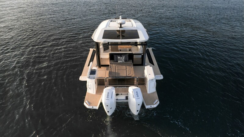 SAXDOR 400 GTC Stern Saxdor 400 GTC