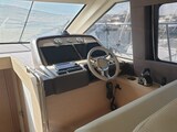 Beneteau MC5 helm station Beneteau MONTE CARLO 5