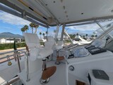 Hatteras 50 helm station Hatteras 50 CONVERTIBLE