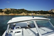 Bertram 25 MKII Hard Top windshield Bertram Yacht 25' HT