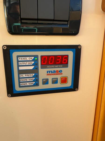 IMG-20251027-WA0087 Portofino Marine 37 HT