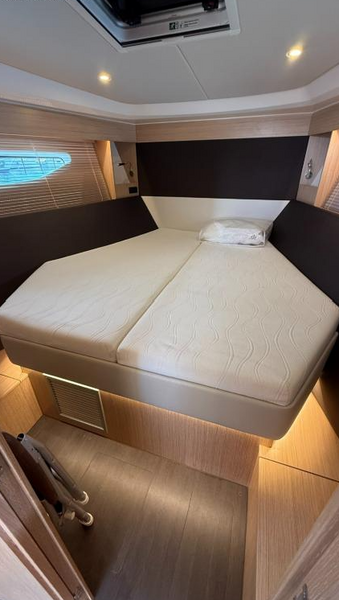 Bild7 Bavaria SR36HT