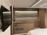 8451ba30-a01c-fdf4-bdd0-0a578aa02c99.256 Prestige Yachts 520s