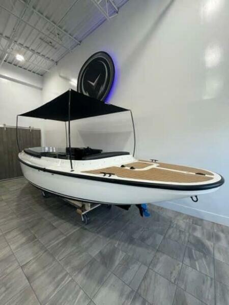  Vision Fantail 217