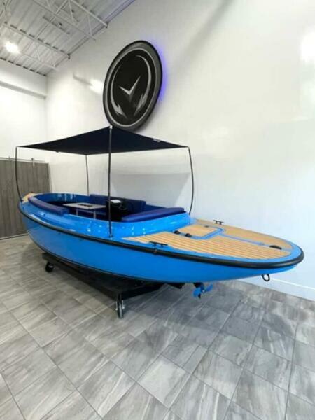  Vision Fantail 217
