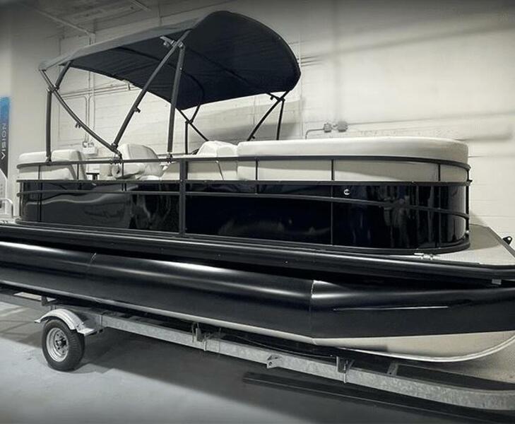 Vision WX Tritoon
