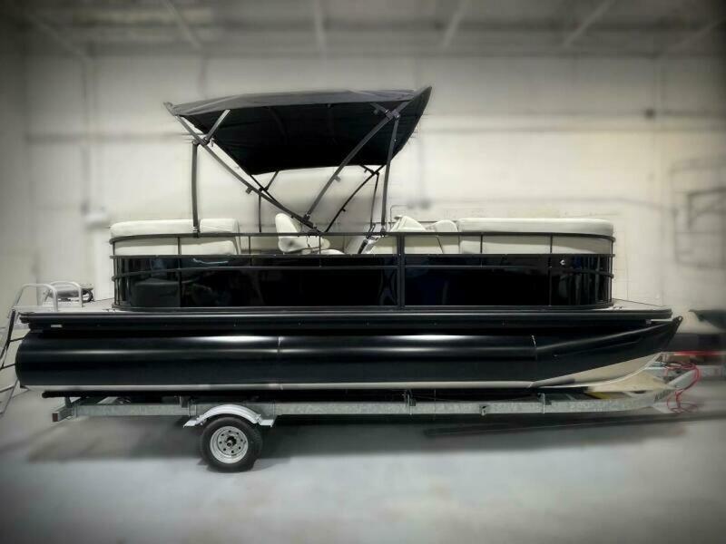  Vision WX Tritoon