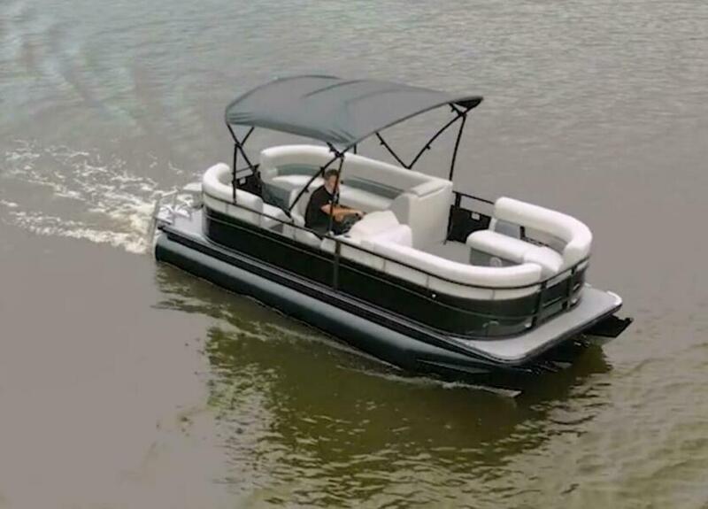  Vision WX Tritoon