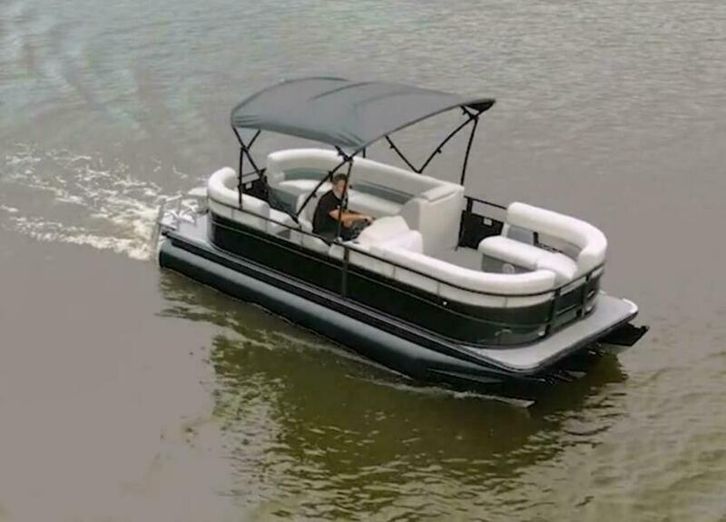  Vision WX Tritoon