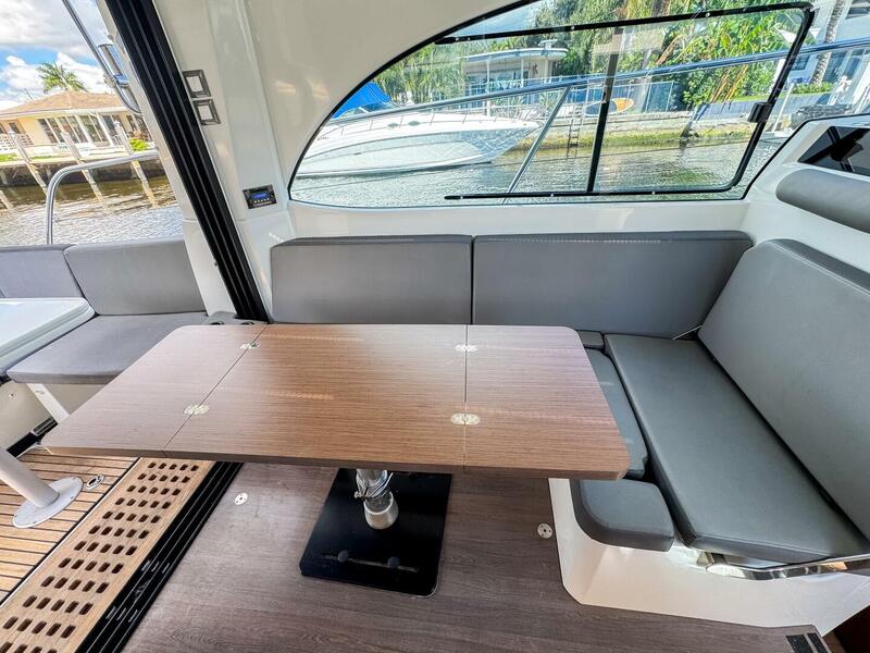  Beneteau Antares 11