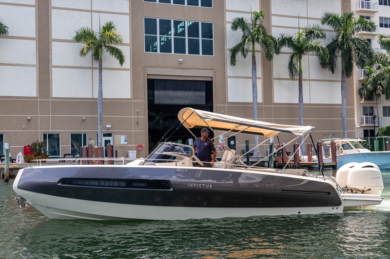  Invictus GT280S