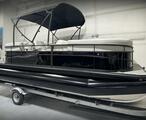  Vision WX Tritoon