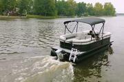  Vision WX Tritoon