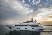 Majesty 100 / Majesty Yachts Monaco Yacht Show