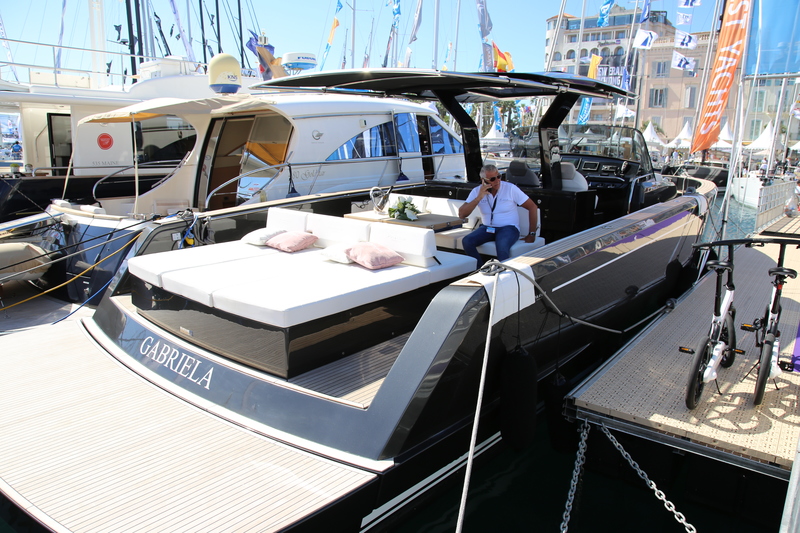 Pardo 43 Power Boats at Cannes Yachting Festival