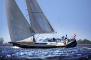 Sailing Contest 55CS wins European Yacht of the Year 2021 - Luxury Cruiser